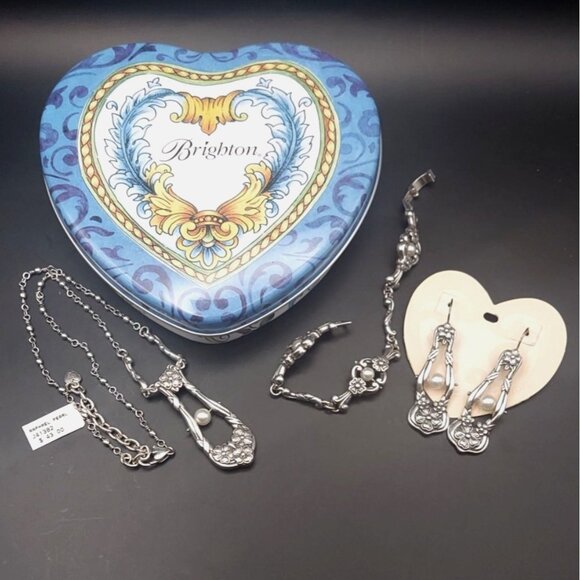 SOLD Brighton Raphael Pearl 3-Piece Jewelry Set Necklace Earrings Bracelet Tin - Picture 1 of 10